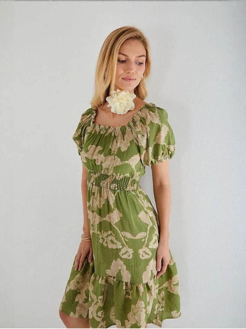 Vestido midi con volantes y cuello barco con estampado floral de mixray Verde - Kiabi