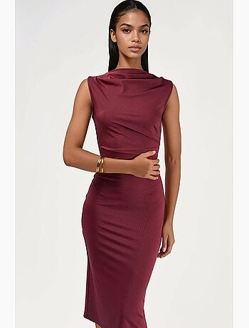 Vestido midi con volantes y cuello redondo hiccup