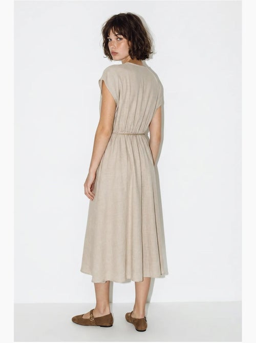 Vestido midi cruzado con cinturón lucci - Kiabi Vestido midi cruzado con cinturón lucci - Kiabi