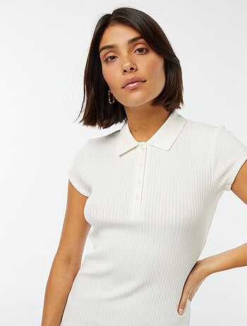 Vestido midi de canalé con cuello de polo