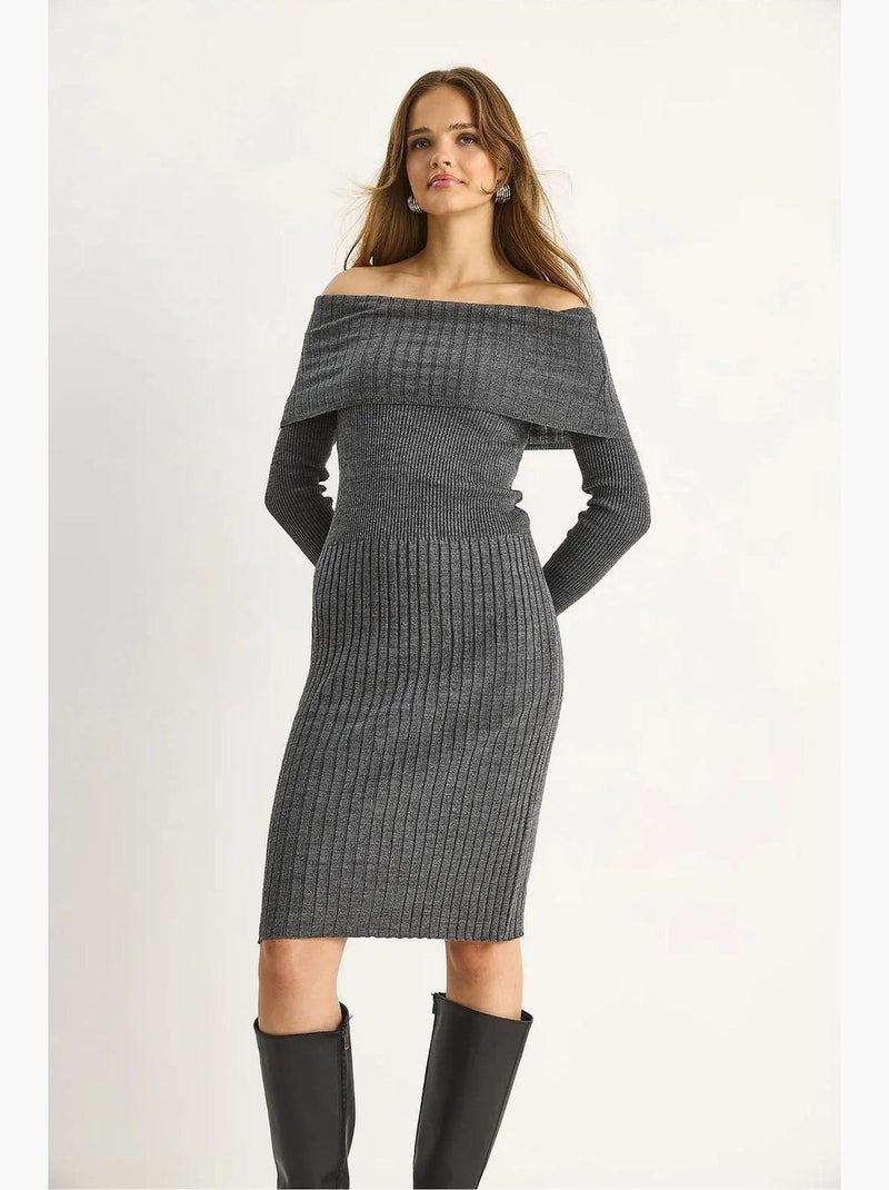 Vestido midi de canalé con cuello en u de lucci Gris medio - Kiabi