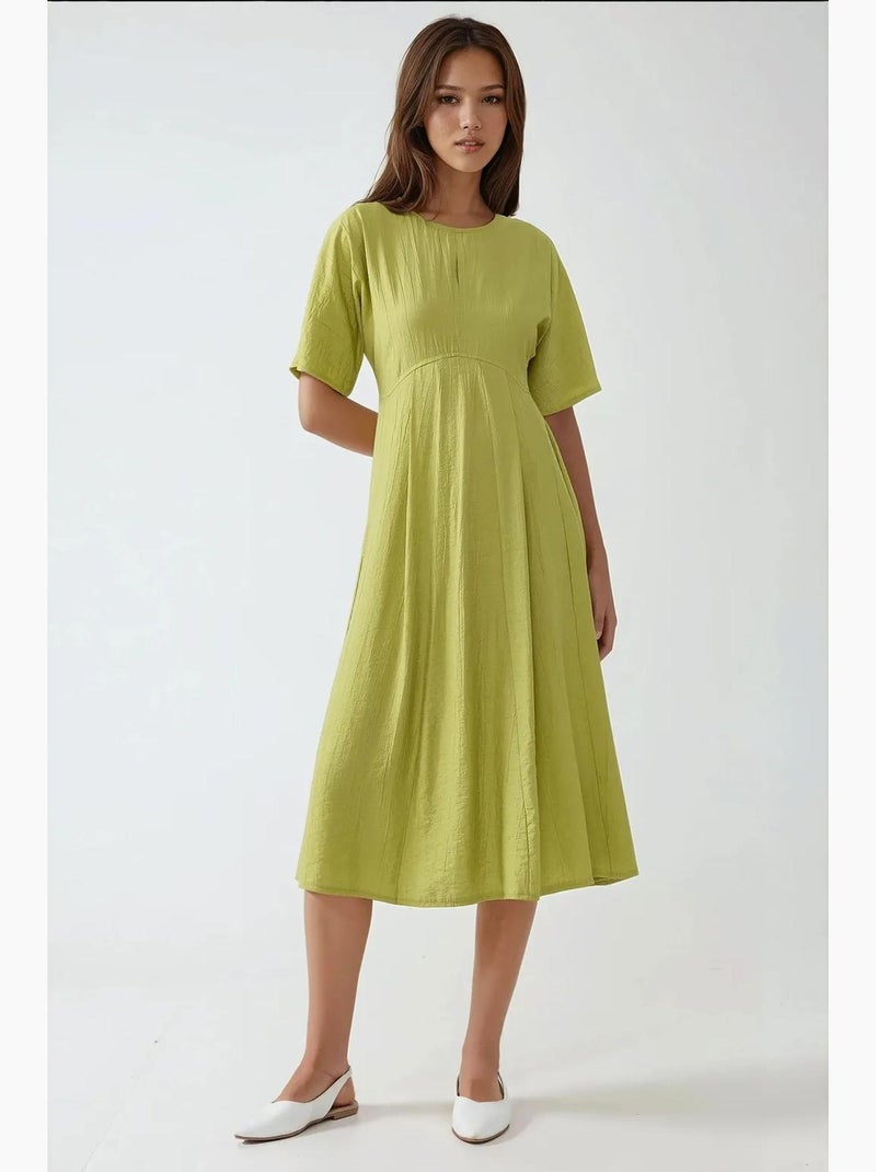 Vestido midi de corte a con cuello redondo hiccup Verde caqui - Kiabi