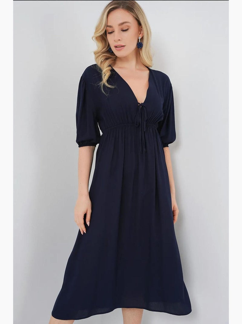 Vestido midi de corte a con escote en v y detalle de ribete bdart Azul marino - Kiabi