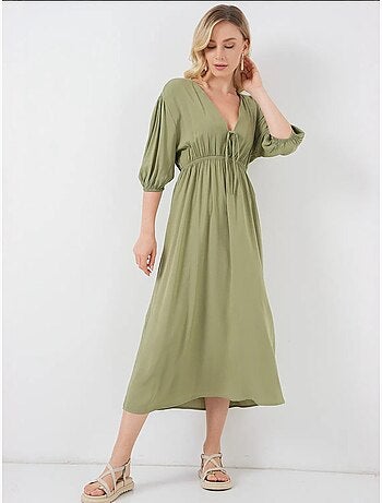 Vestido midi de corte a con escote en v y detalle de ribete bdart