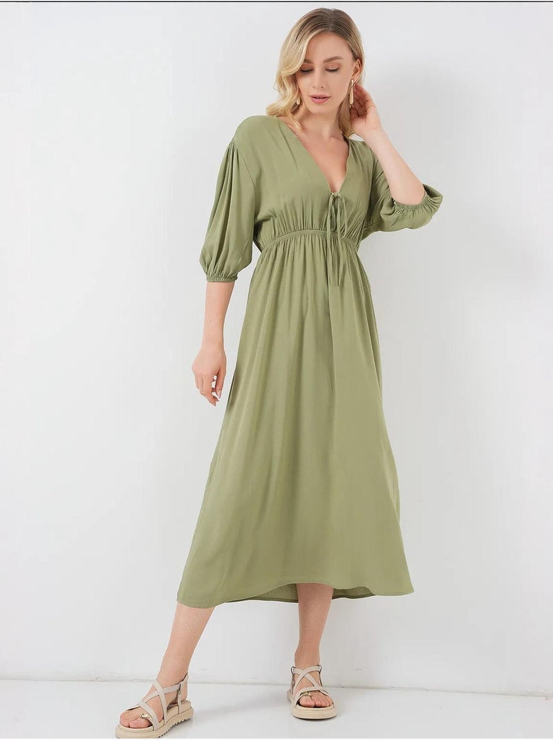 Vestido midi de corte a con escote en v y detalle de ribete bdart Verde oscuro - Kiabi