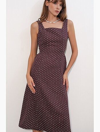 Vestido midi de corte a con lunares bdart