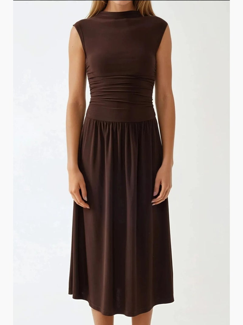 Vestido midi de corte cómodo con cuello redondo hiccup Marrón oscuro - Kiabi
