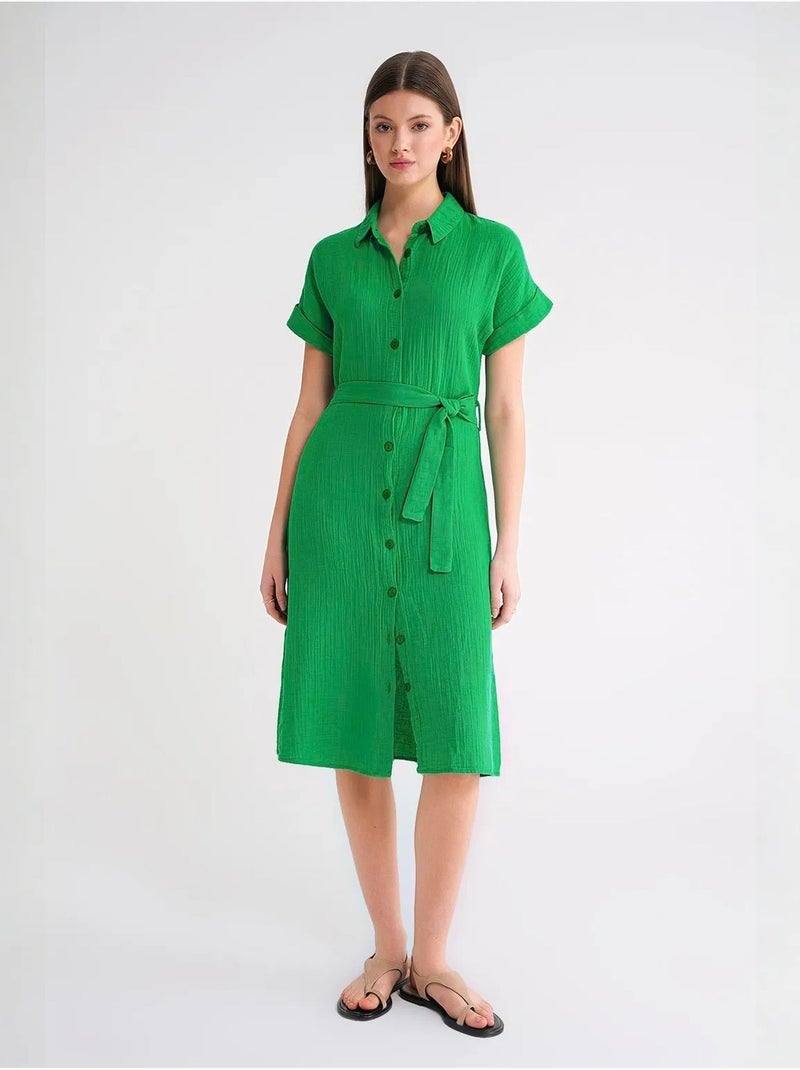 Vestido midi de corte relajado con cuello camisero y cierre de botones mixray Verde esmeralda - Kiabi