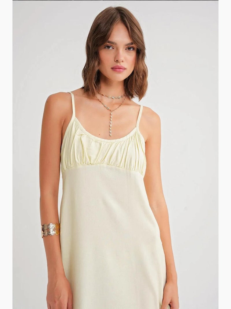 Vestido midi de corte relajado con cuello cuadrado y detalle de volantes de mixray Amarillo limón - Kiabi