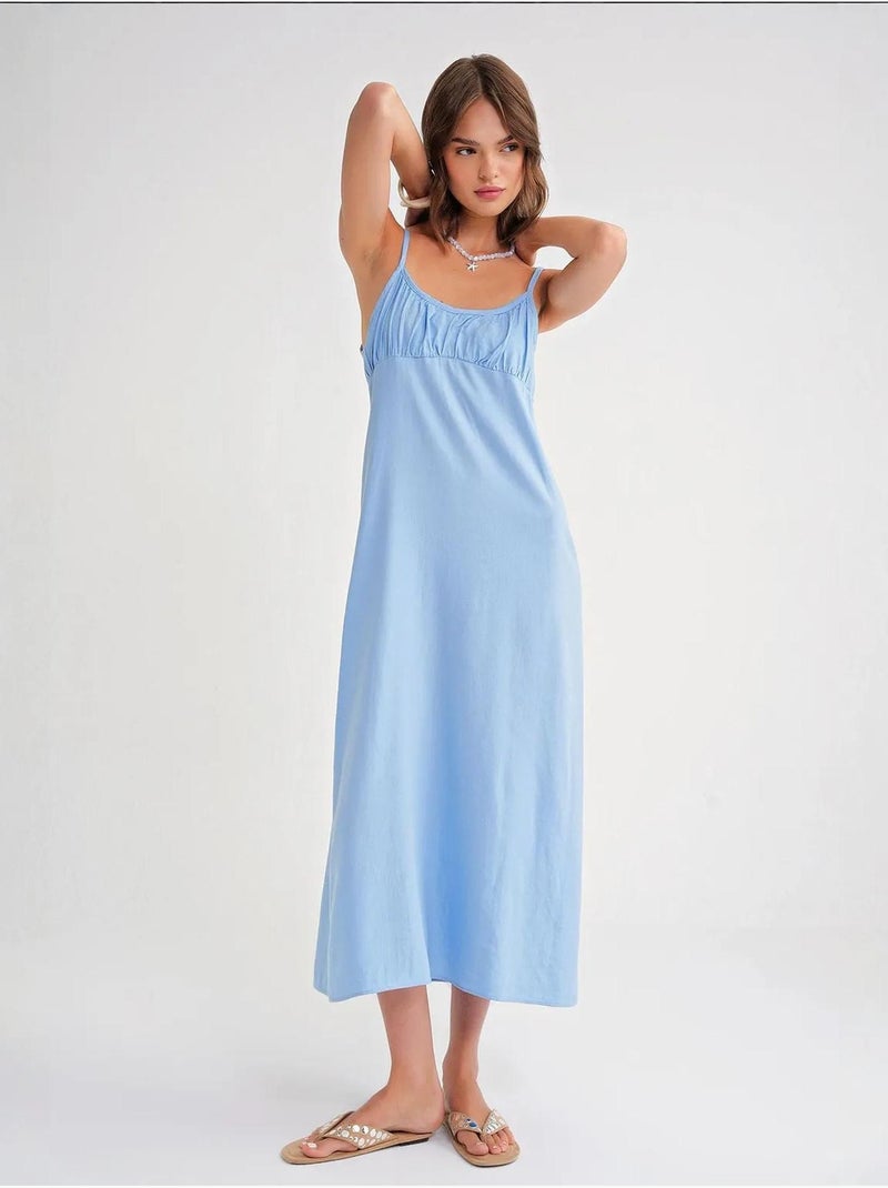 Vestido midi de corte relajado con cuello cuadrado y detalle de volantes de mixray Azul cielo - Kiabi