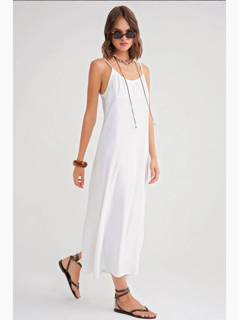 Vestido midi de corte relajado con cuello cuadrado y detalle de volantes de mixray Blanco - Kiabi