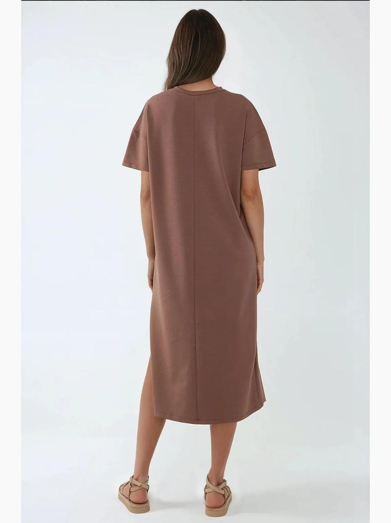Vestido midi de corte relajado con cuello redondo hiccup Marrón oscuro - Kiabi