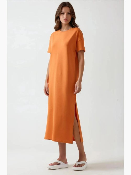 Vestido midi de corte relajado con cuello redondo hiccup - Kiabi