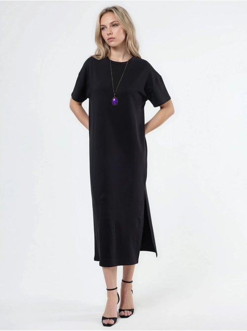 Vestido midi de corte relajado con cuello redondo hiccup - Kiabi Vestido midi de corte relajado con cuello redondo hiccup - Kiabi