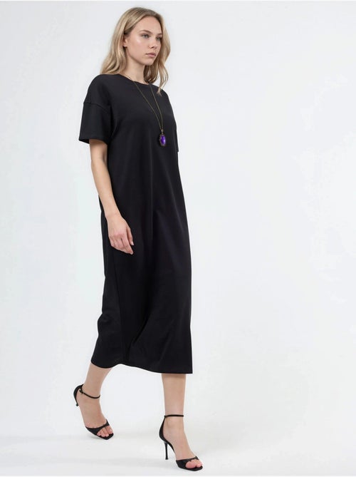 Vestido midi de corte relajado con cuello redondo hiccup - Kiabi Vestido midi de corte relajado con cuello redondo hiccup - Kiabi