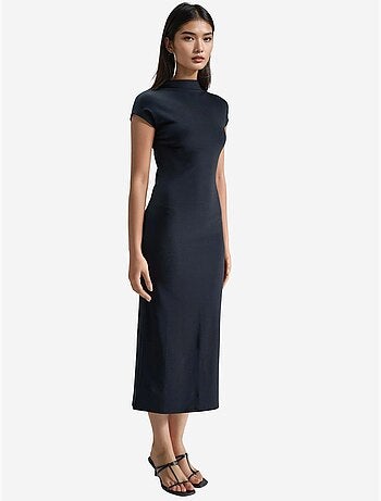 Vestido midi de cuello redondo y corte entallado con detalle elástico de busem