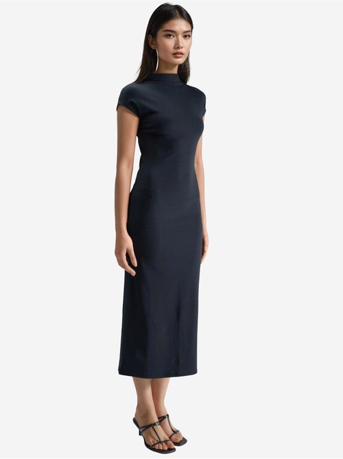 Vestido midi de cuello redondo y corte entallado con detalle elástico de busem - Kiabi