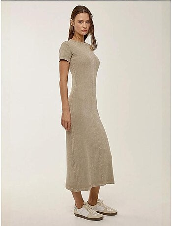 Vestido midi de cuello redondo y manga corta hiccup