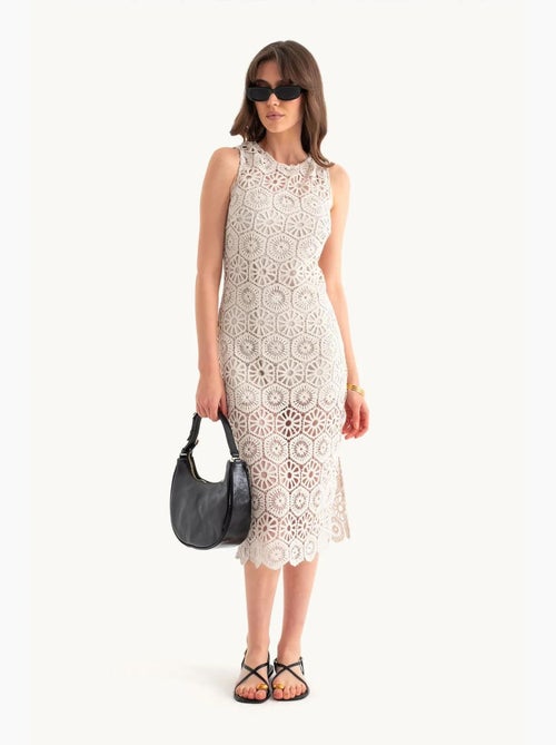 Vestido midi de encaje de crochet con cuello redondo hiccup - Kiabi Vestido midi de encaje de crochet con cuello redondo hiccup - Kiabi