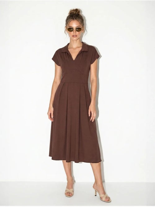 Vestido midi de jersey en línea a con cuello polo lucci - Kiabi