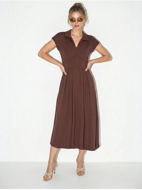 Vestido midi de jersey en línea a con cuello polo lucci - Kiabi