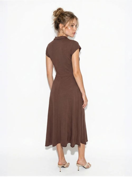 Vestido midi de jersey en línea a con cuello polo lucci - Kiabi