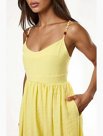 Vestido midi de línea a con detalle de accesorio busem