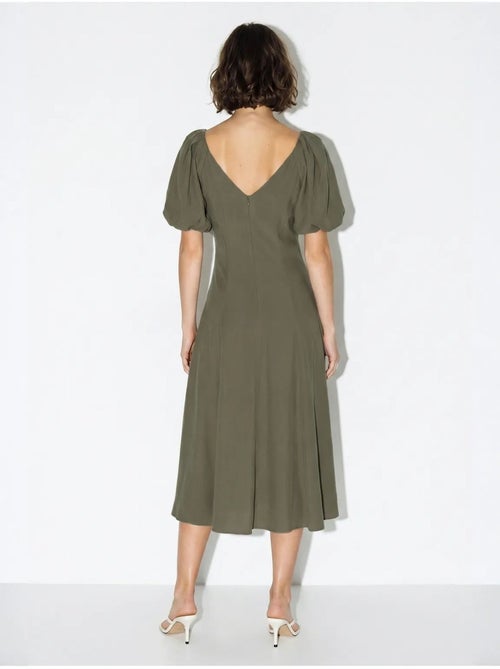 Vestido midi de línea a con escote en v y cremallera lucci - Kiabi Vestido midi de línea a con escote en v y cremallera lucci - Kiabi