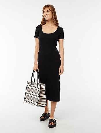 Vestido midi de manga corta con abertura