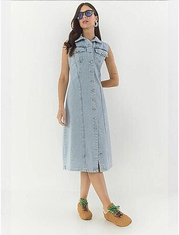 Vestido midi de mezclilla ajustado con cierre de botones lucci