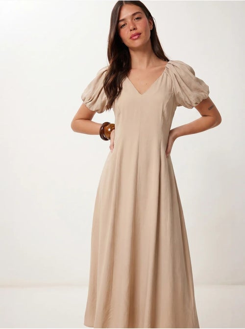 Vestido midi de mujer de línea a con escote en v istanbul - Kiabi Vestido midi de mujer de línea a con escote en v istanbul - Kiabi