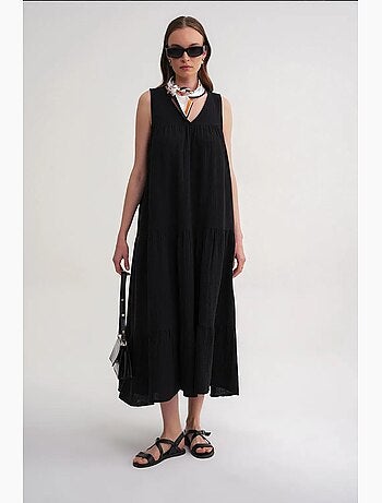 Vestido midi de muselina con cuello en v, sin mangas y bolsillos de mixray