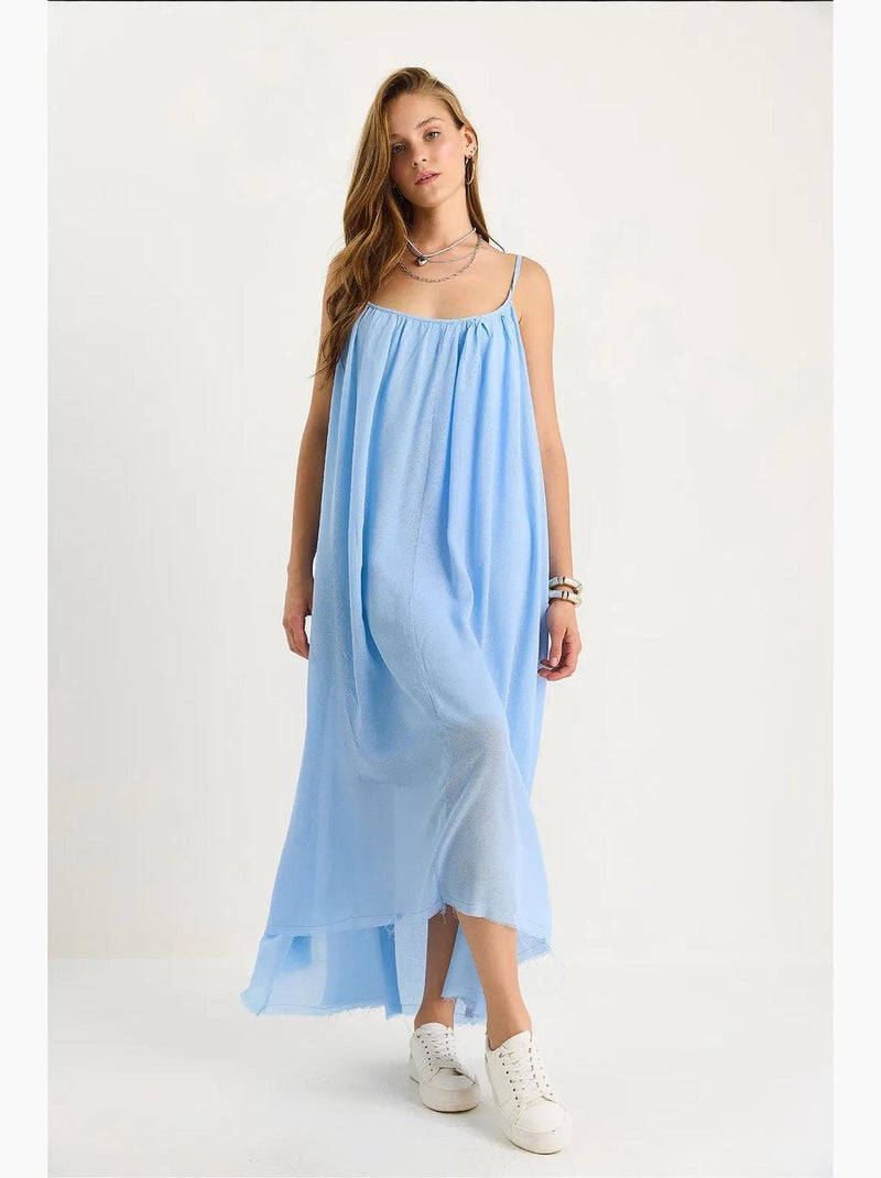 Vestido midi de muselina lisa con tirantes finos y bajo transparente lucci Azul cielo - Kiabi