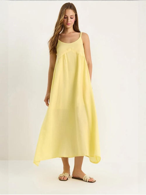 Vestido midi de muselina texturizada con bolsillo lucci - Kiabi Vestido midi de muselina texturizada con bolsillo lucci - Kiabi