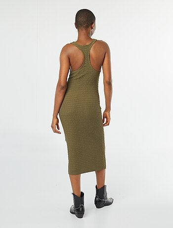 Vestido midi de tejido elástico y gofrado con sisa americana