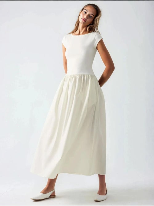 Vestido midi en contraste hiccup - Kiabi Vestido midi en contraste hiccup - Kiabi