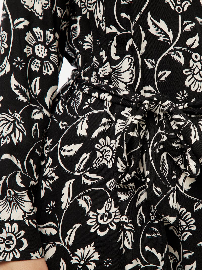 Vestido midi estampado con cinturón y automáticos Negro - Kiabi