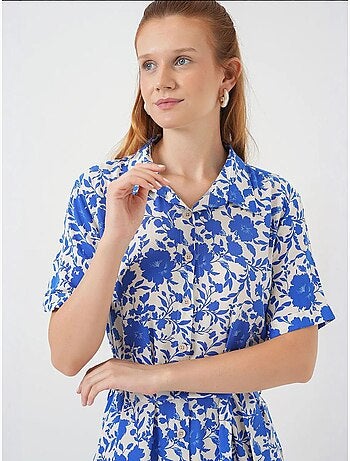Vestido midi estampado con corte en a y cuello camisero bdart