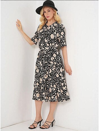 Vestido midi estampado con corte en a y cuello camisero bdart