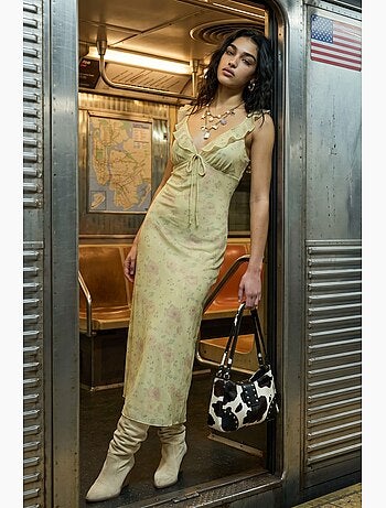 Vestido midi floral con cuello en v hiccup