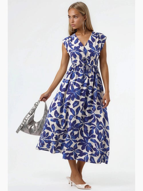 Vestido midi floral con cuello en v y detalle de lazo busem - Kiabi Vestido midi floral con cuello en v y detalle de lazo busem - Kiabi