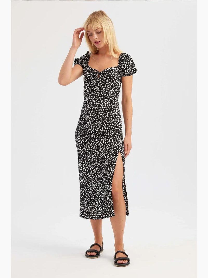 Vestido midi floral con hombros descubiertos y abertura lateral hiccup Negro - Kiabi