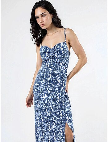 Vestido midi lencero floral con cuello de corazón busem