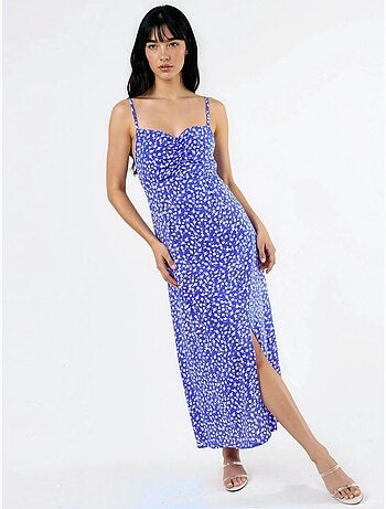 Vestido midi lencero floral con cuello de corazón busem
