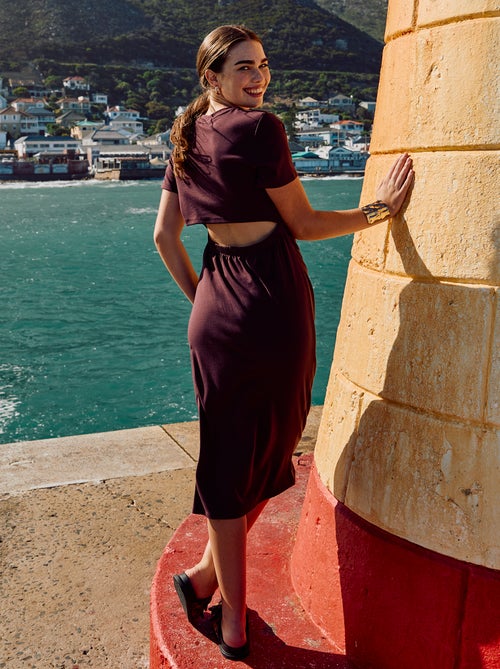 Vestido midi liso abierto en la parte trasera - Kiabi