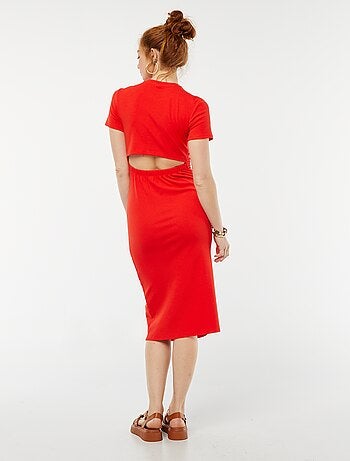 Vestido midi liso abierto en la parte trasera