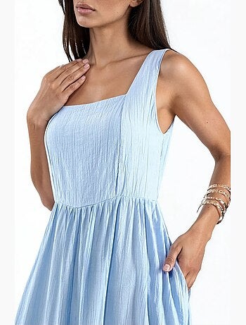 Vestido midi liso con cuello cuadrado busem