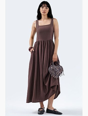 Vestido midi liso con cuello cuadrado busem