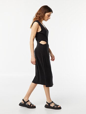 Vestido midi sin mangas + cierre en los laterales