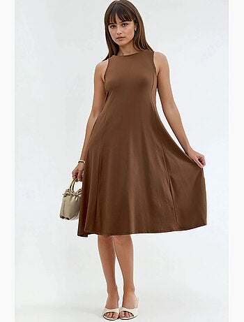Vestido midi sin mangas con bolsillos busem